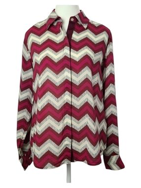 Foxcroft Shaped Fit Chevron Button Up Shirt Women’s Size 6 Non Iron Long Sleeve